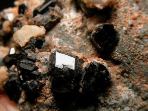 Andradite1.jpg