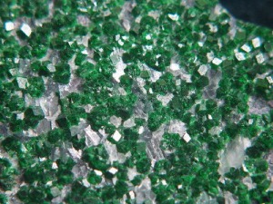 Uvarovite5.jpg